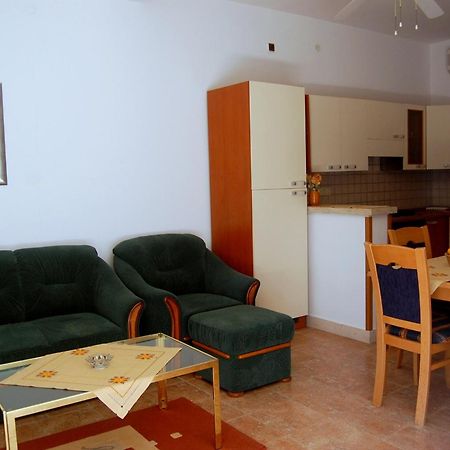 Apartments And Rooms Villa Mir Zaton  Rom bilde